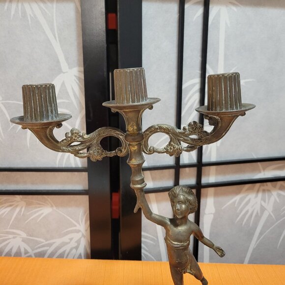 Matching Pair of Vintage Brass Cherub Candelabras - Candlestick Holders - Picture 12 of 15